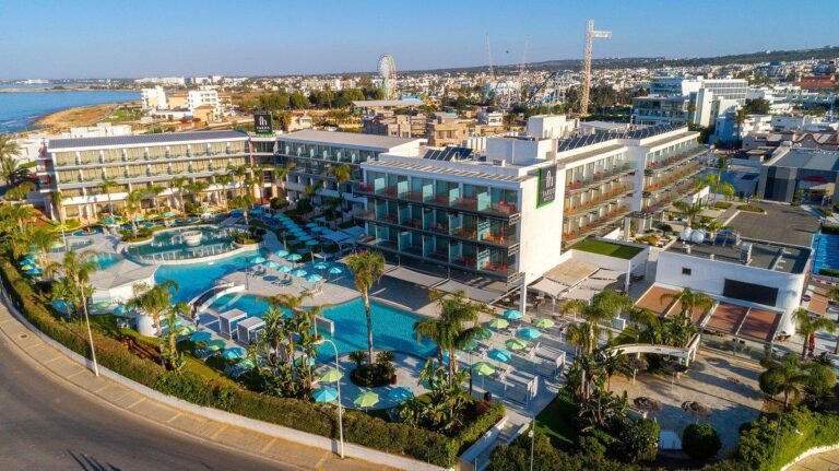 Overview van Hotel Faros