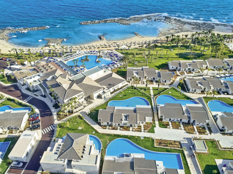 Het mare aya napa atlantica resort op cyprus
