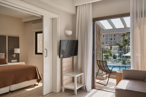 Kamer met balkon Atlantica Aeneas resort & Spa