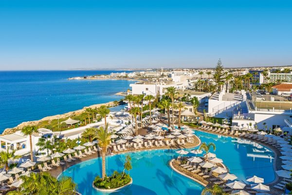 Overview zwembad van Atlanticas sun garden beach
