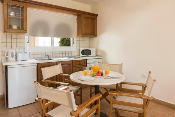 Keuken in kamer van Avanti Holiday Village