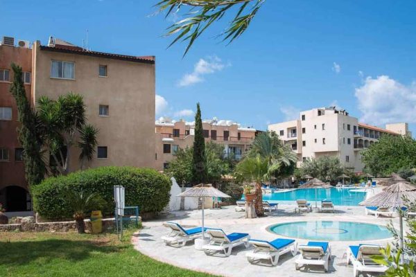 Basilica Holiday Resort zwembad en appartementen
