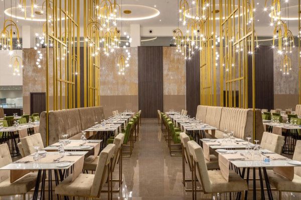 Restaurant van Chrysomare Beach Hotel