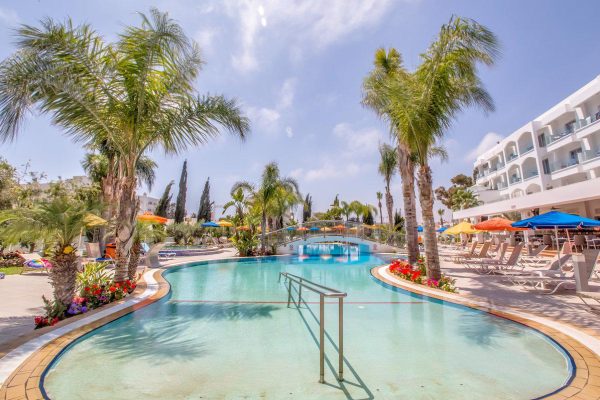 Hotel anesis op cyprus