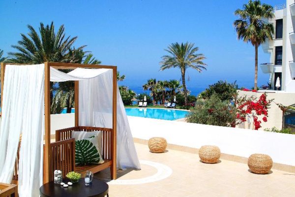 Balkon bij Hotel Azia