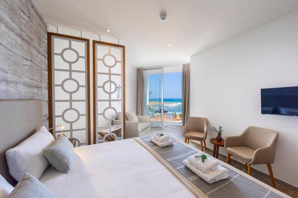 Kamer van Leonardo Plaza Cypria Maris Beach en Spa