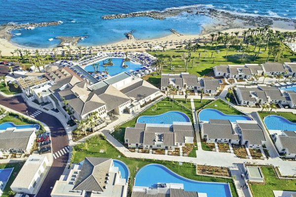 Het mare aya napa atlantica resort op cyprus