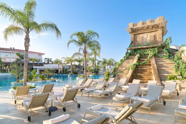 Olympic lagoon resort in paphos op cyprus