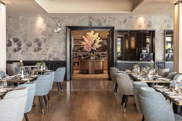restaurant van royal apollinia by louis hotel