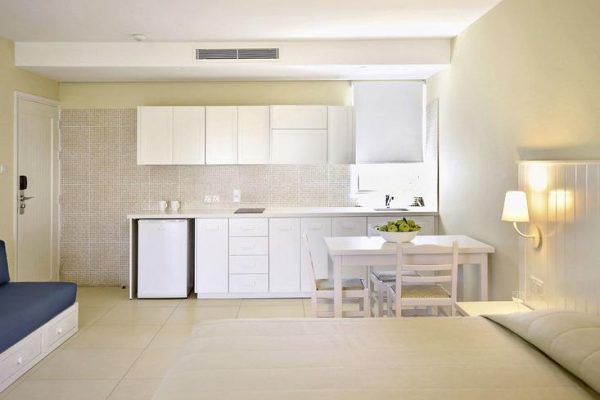kamer met keuken van sunrise gardens