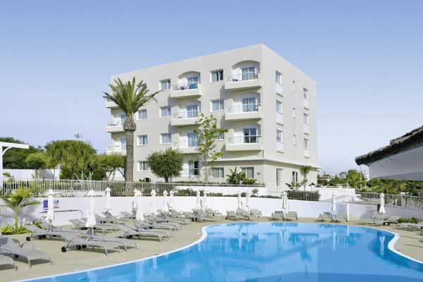 zwembad van sunrise gardens