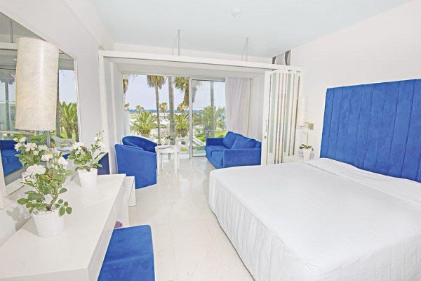 Kamer bij The Dome Beach Hotel & Resort